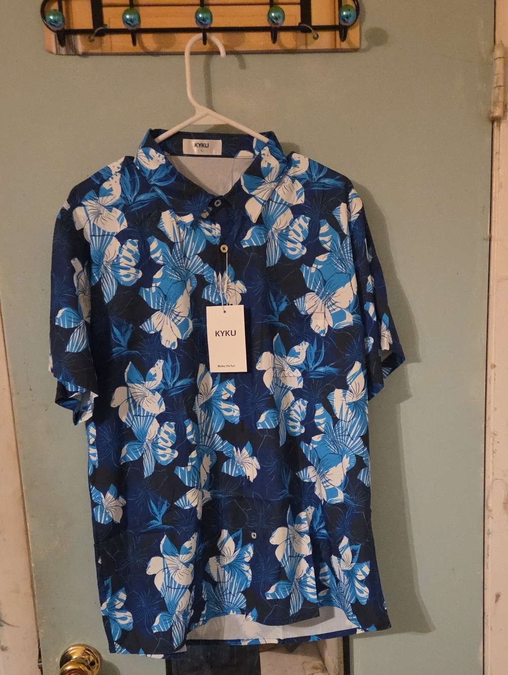Men’s Blue Floral Short-Sleeve Shirt